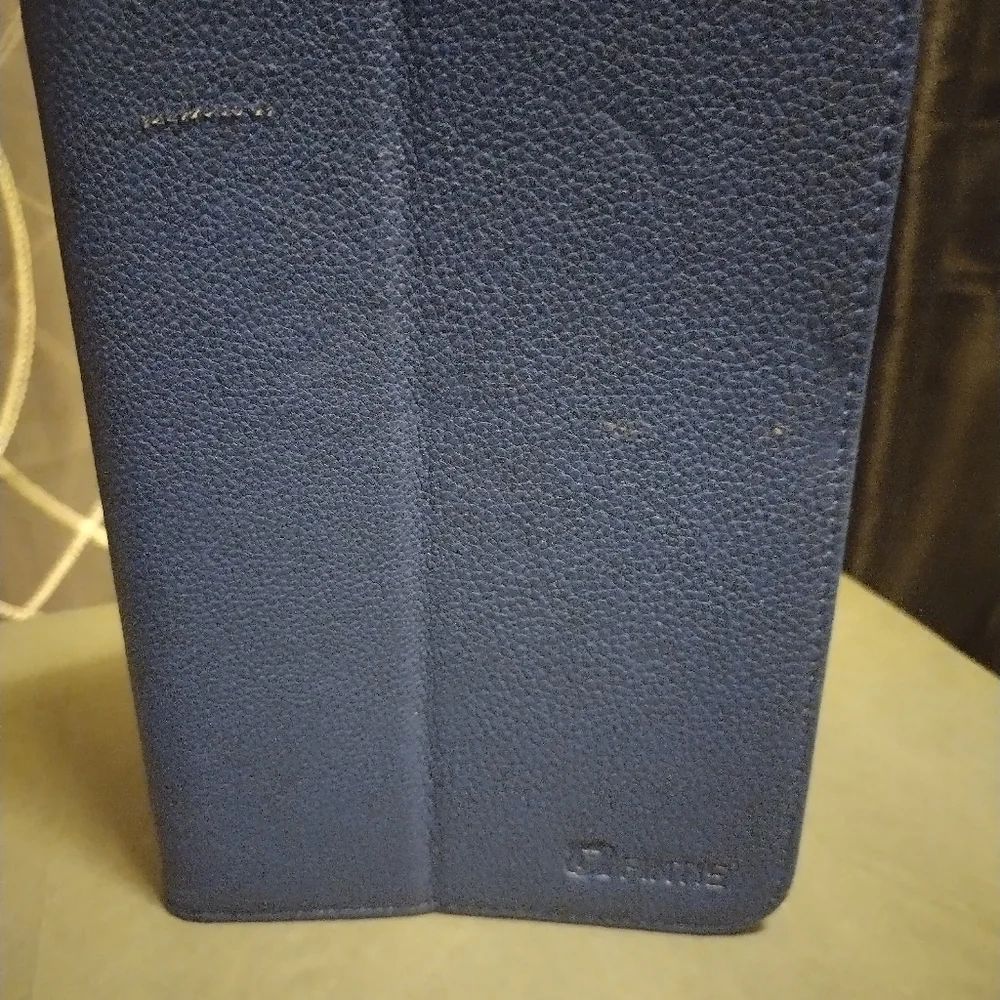 🌻5/$10 Fintie case for Amazon Fire 7. Never used, like new